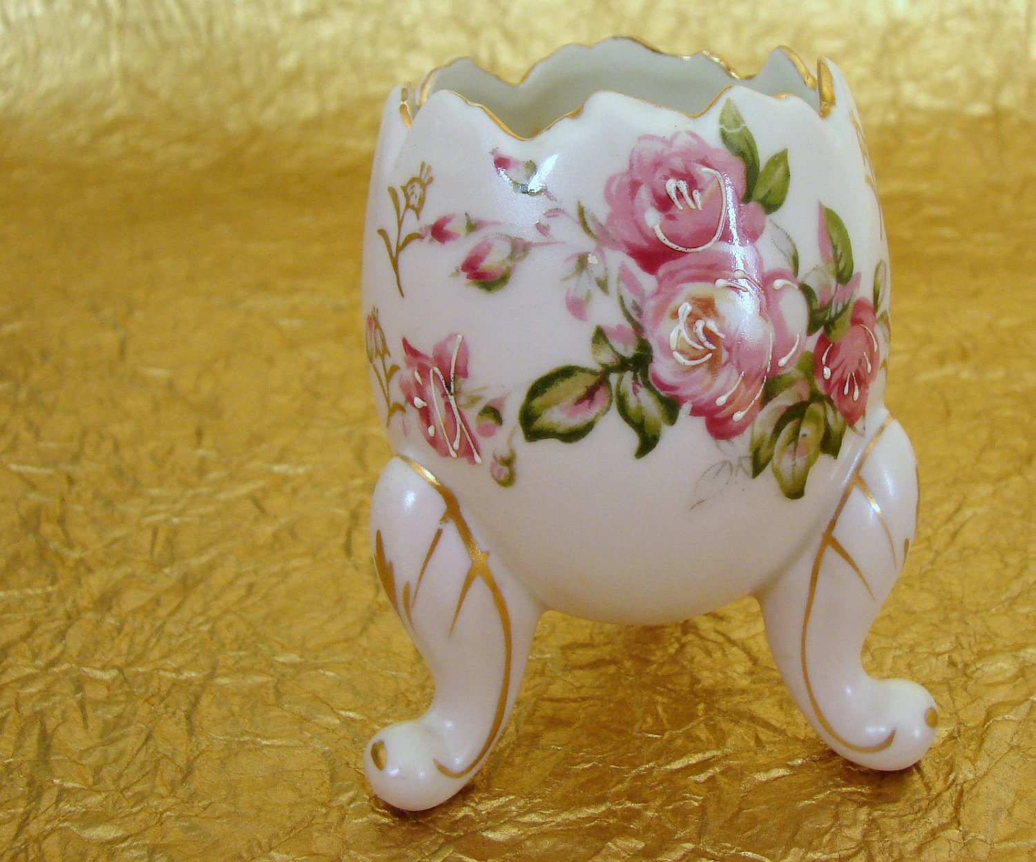 Vintage Pink Flower Egg Vase