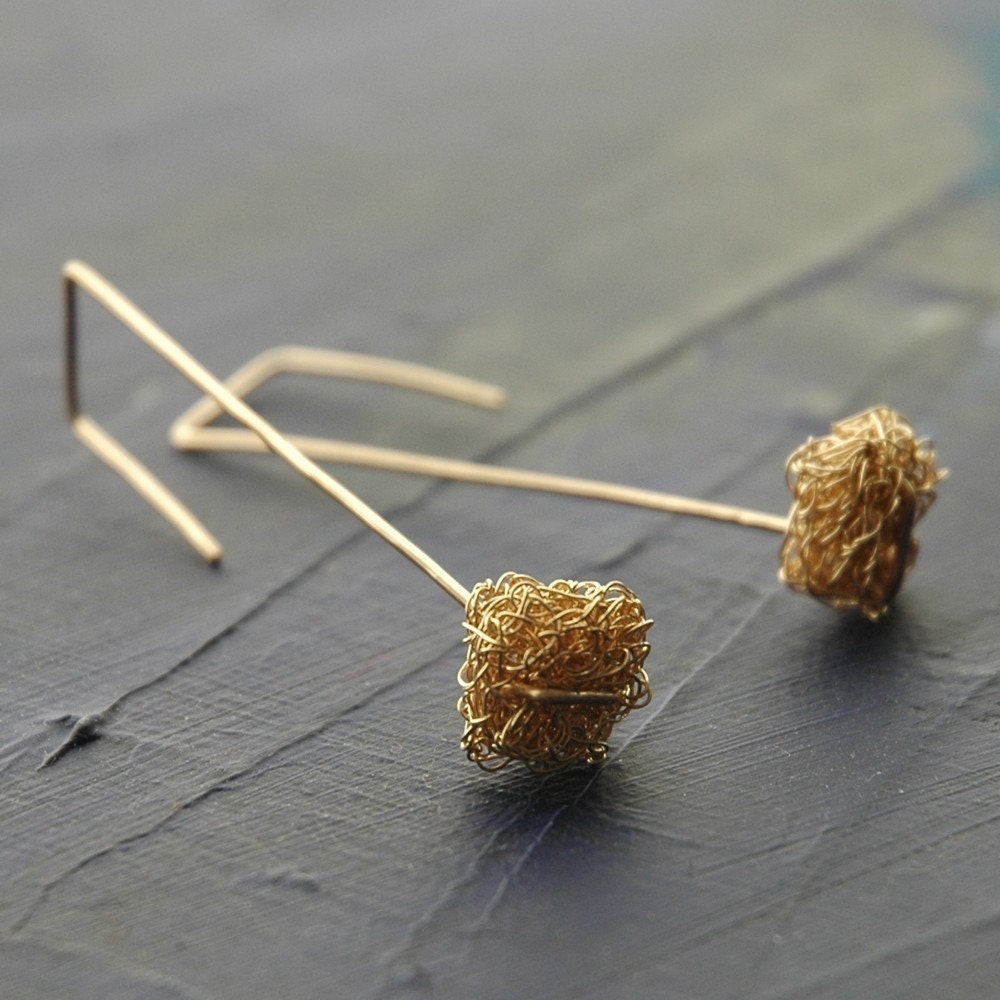 Unique modern artistic gold wire earrings long minimalist geometric wire jewelry metalwork square earwire