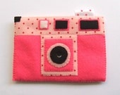 Pink Summer Polka Dots Camera iPhone Felt Case. Retro style.