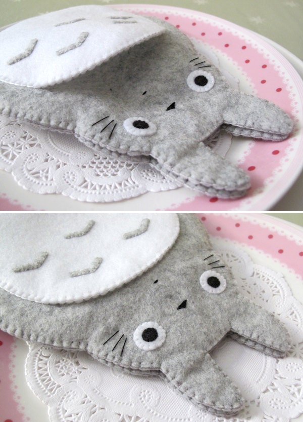 Totoro My Neighbour Big Cute Grey iPhone4/5 Camera Felt Case button closure Samsung S2