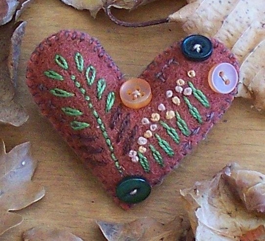 WOODLAND - heart brooch - original design