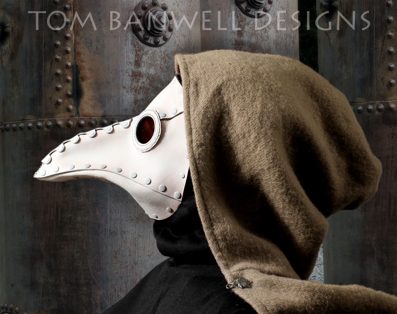 Krankheit Riveted Plague Doctor mask in White