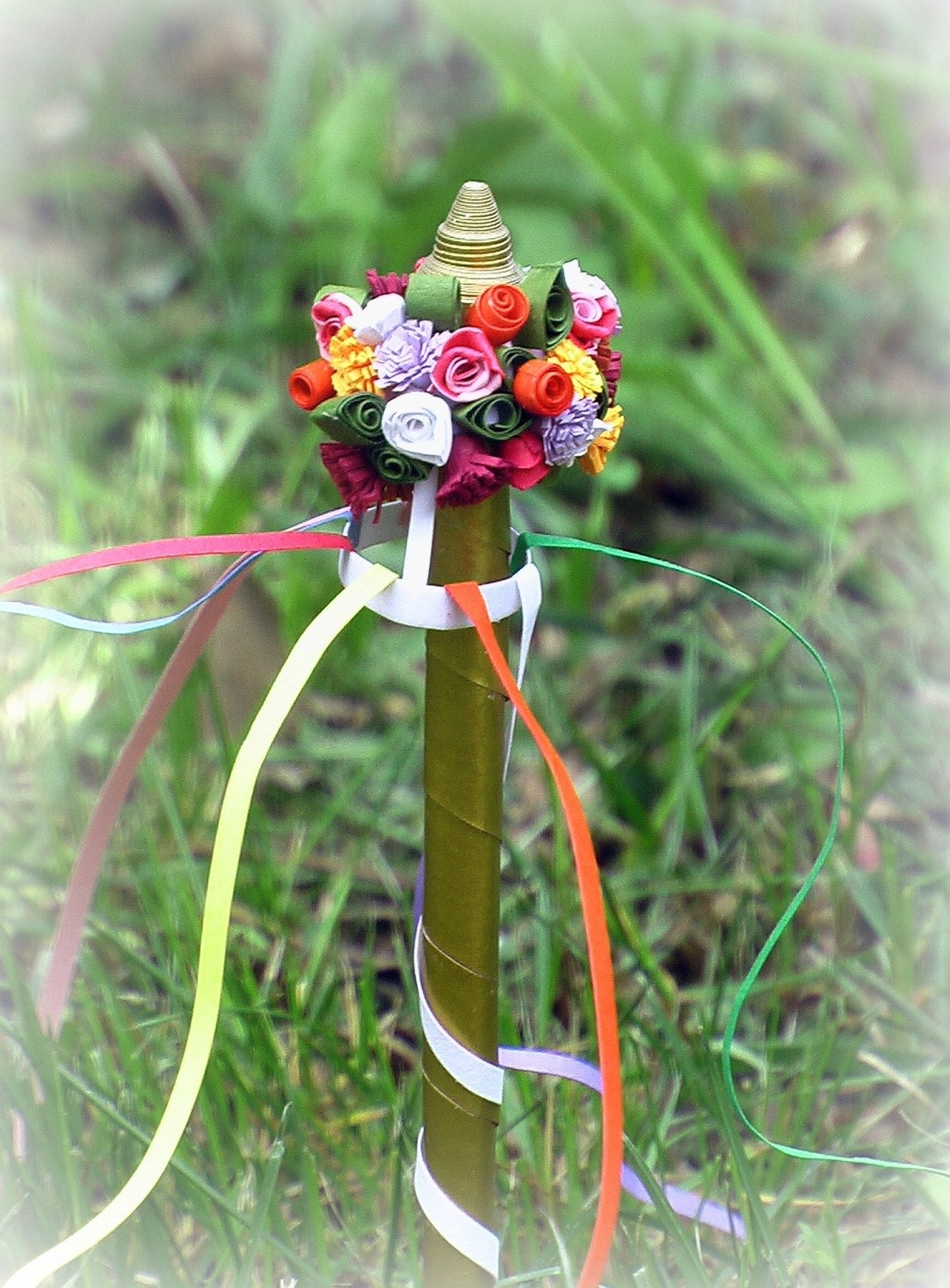 Quilled Floral Maypole