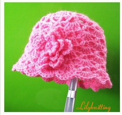 PATTERN in PDF -- Crocheted flapper beanie hat, baby hat, crochet hat, cap (Flapper Beanie 43)-- 12 - 24 months and 2T - 4T