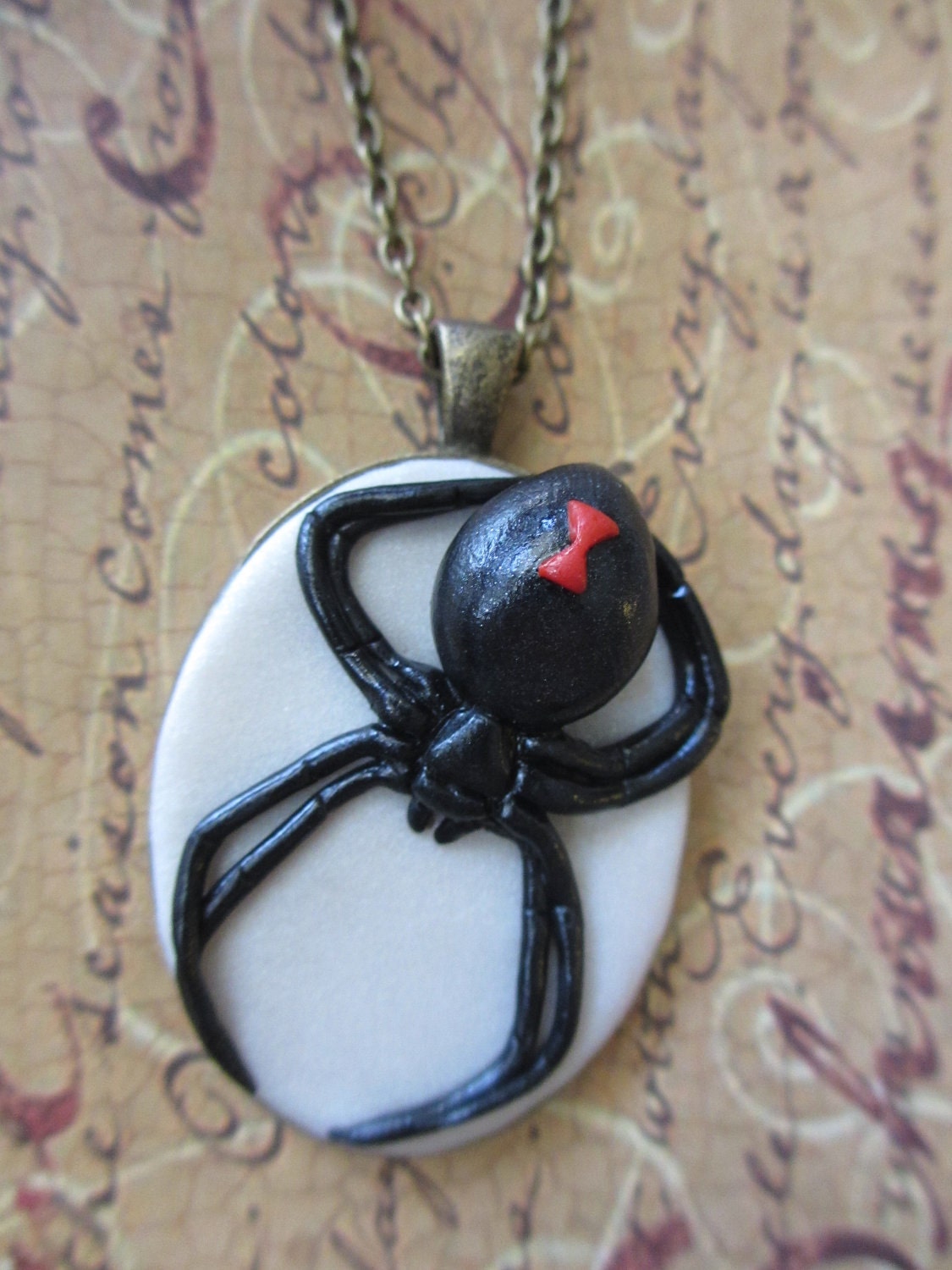 Black widow necklace