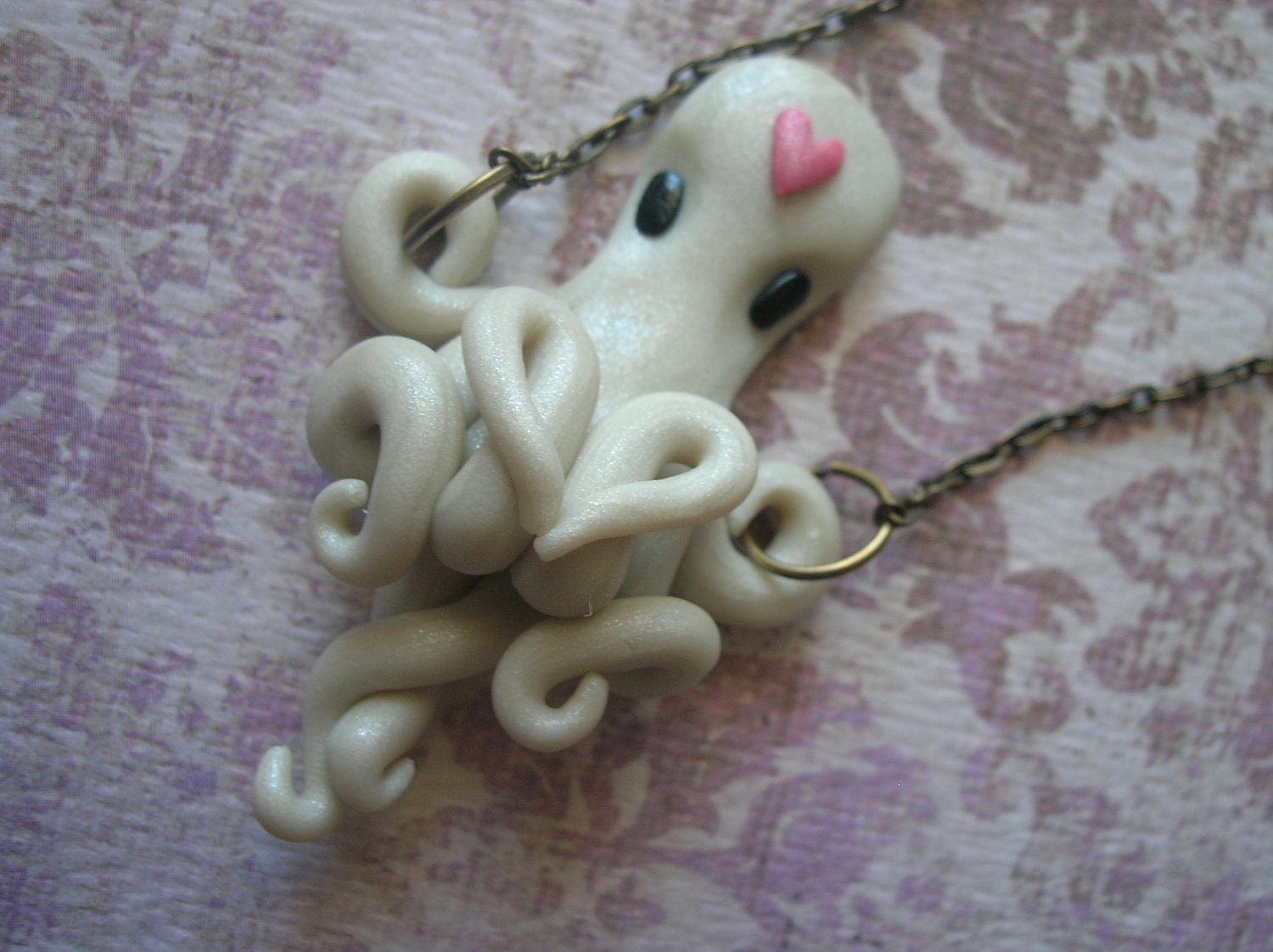 Octoblush pendant white