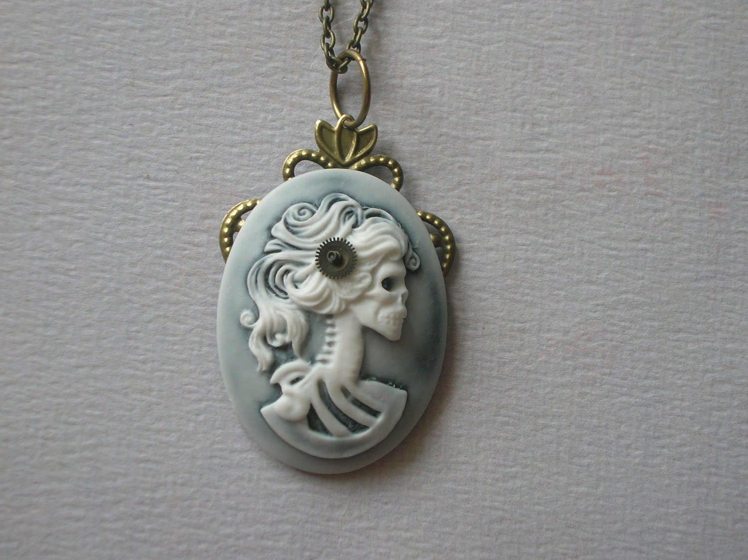 Lady steam necklace ghostly silhoutte