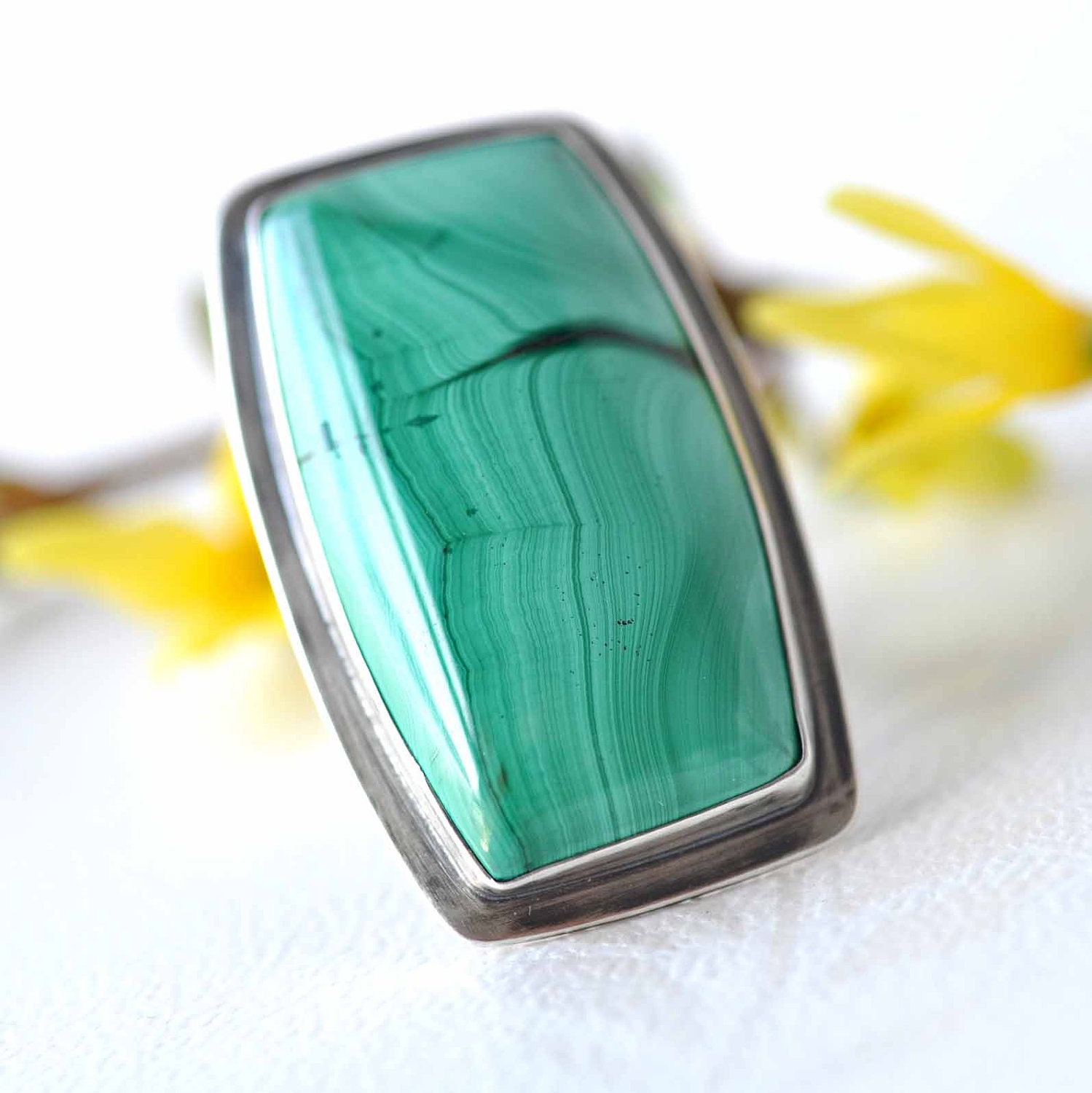 RESERVED --- Ring - Malachite Stone cabochon - Sterling silver - size 7,75 - ready to ship - green
