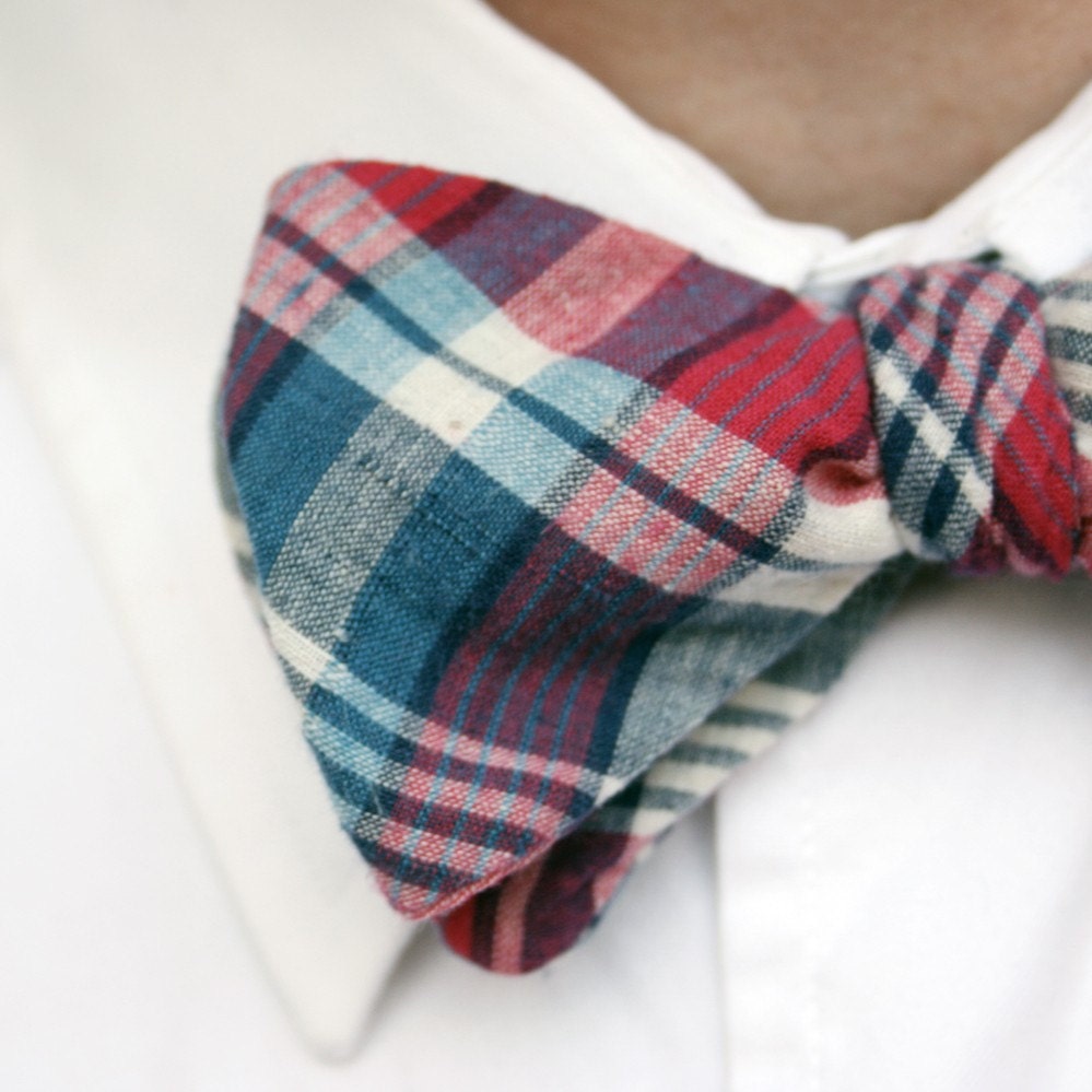 middle of June freestyle bow tie