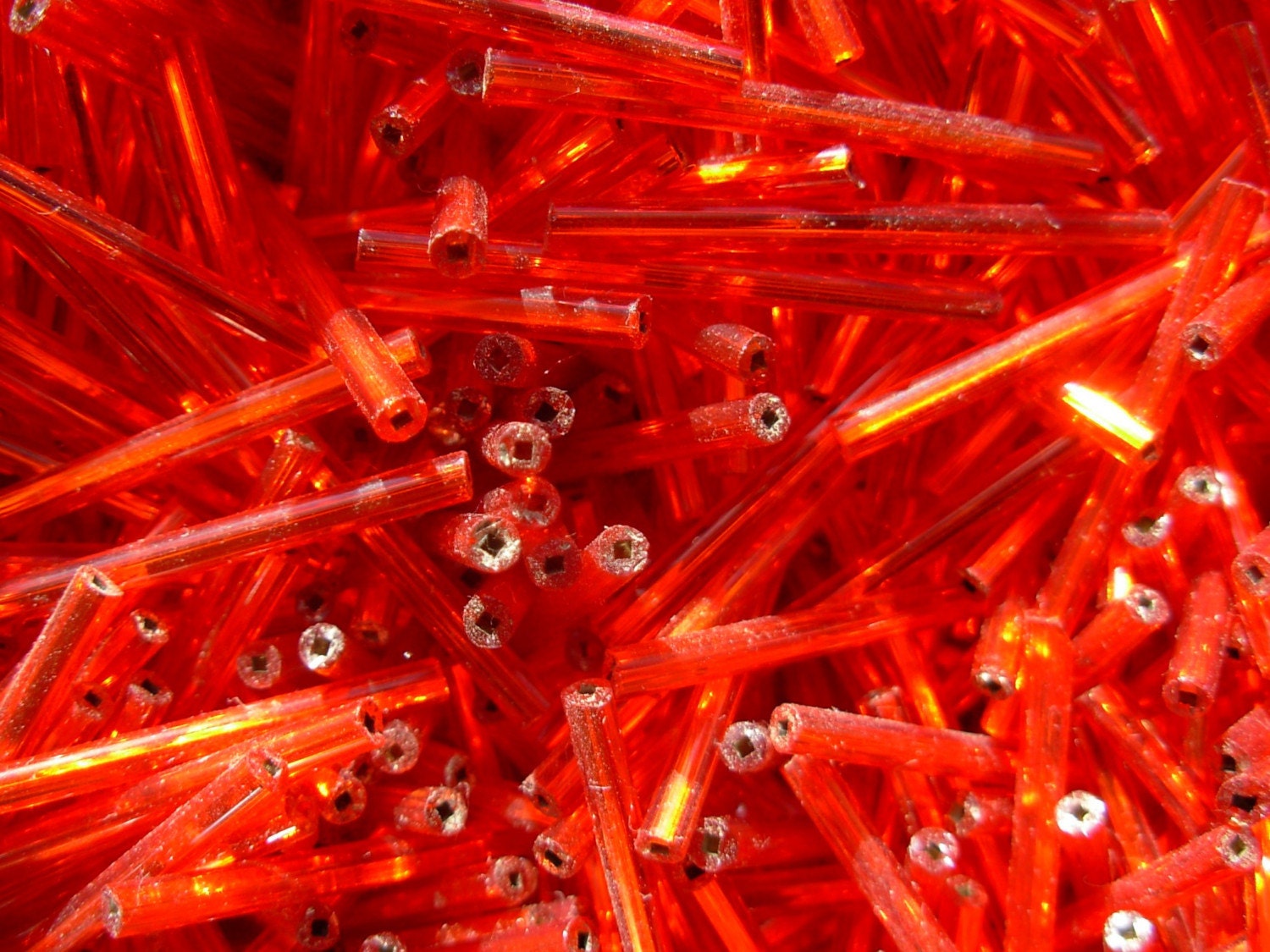 30mm Bugle Beads Silver Lined Red Orange ( 200pc ) (BN50-3)