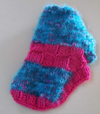 XS Blue & Hot Pink Dog Sweater Chihuahua Poodle Maltese Any small dog Free Shipping USA