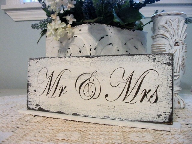 MR / MRS Self Standing Table Sign Shabby Vintage Style Weddings 4 3/4 x 12