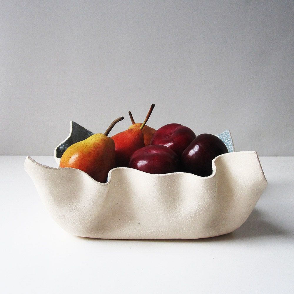 Ceramic bowl Gathered Fruit bowl Serving dish Salad bowl Centerpiece in cream stoneware pottery Wedgwood blue crochet texture Wedding gift