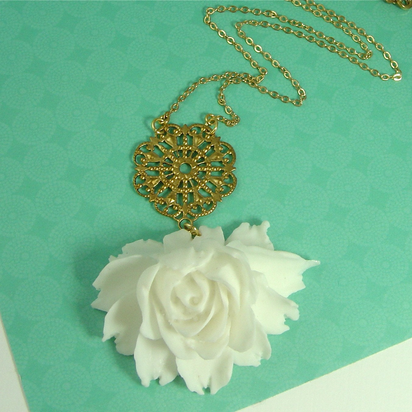 Julia Drama Rose In White Necklace