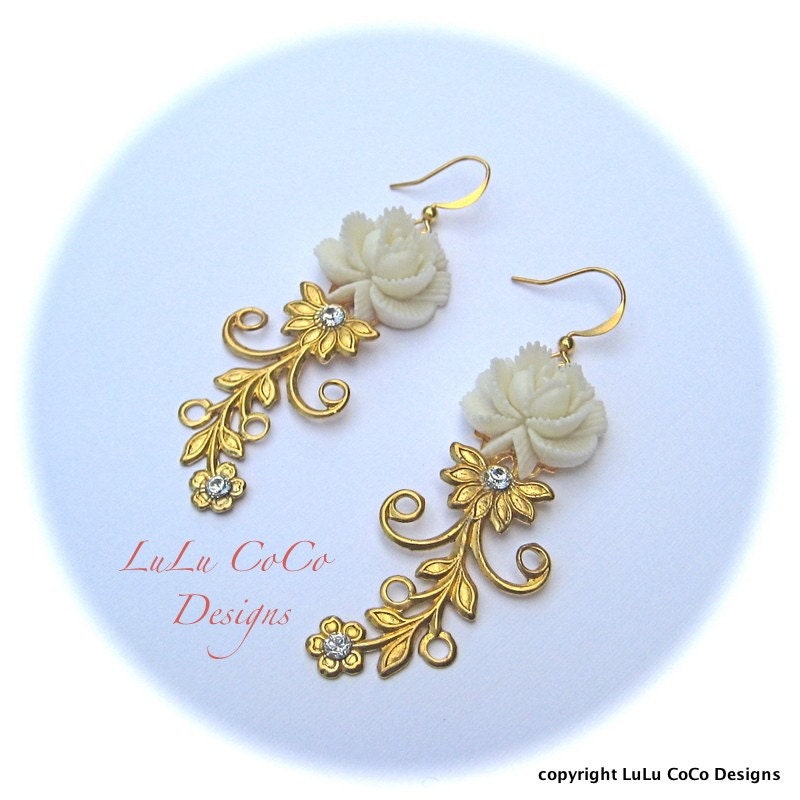 Crystal Garden Winter White Earrings