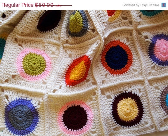 ON SALE Cream granny square afghan with circles