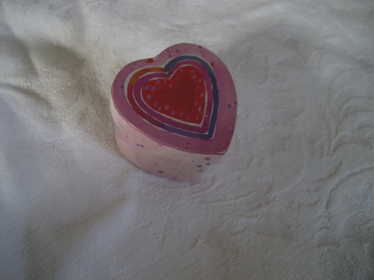 reserve for Viktoria Little VINTAGE Heart Shape Pink Paper Trinket Box