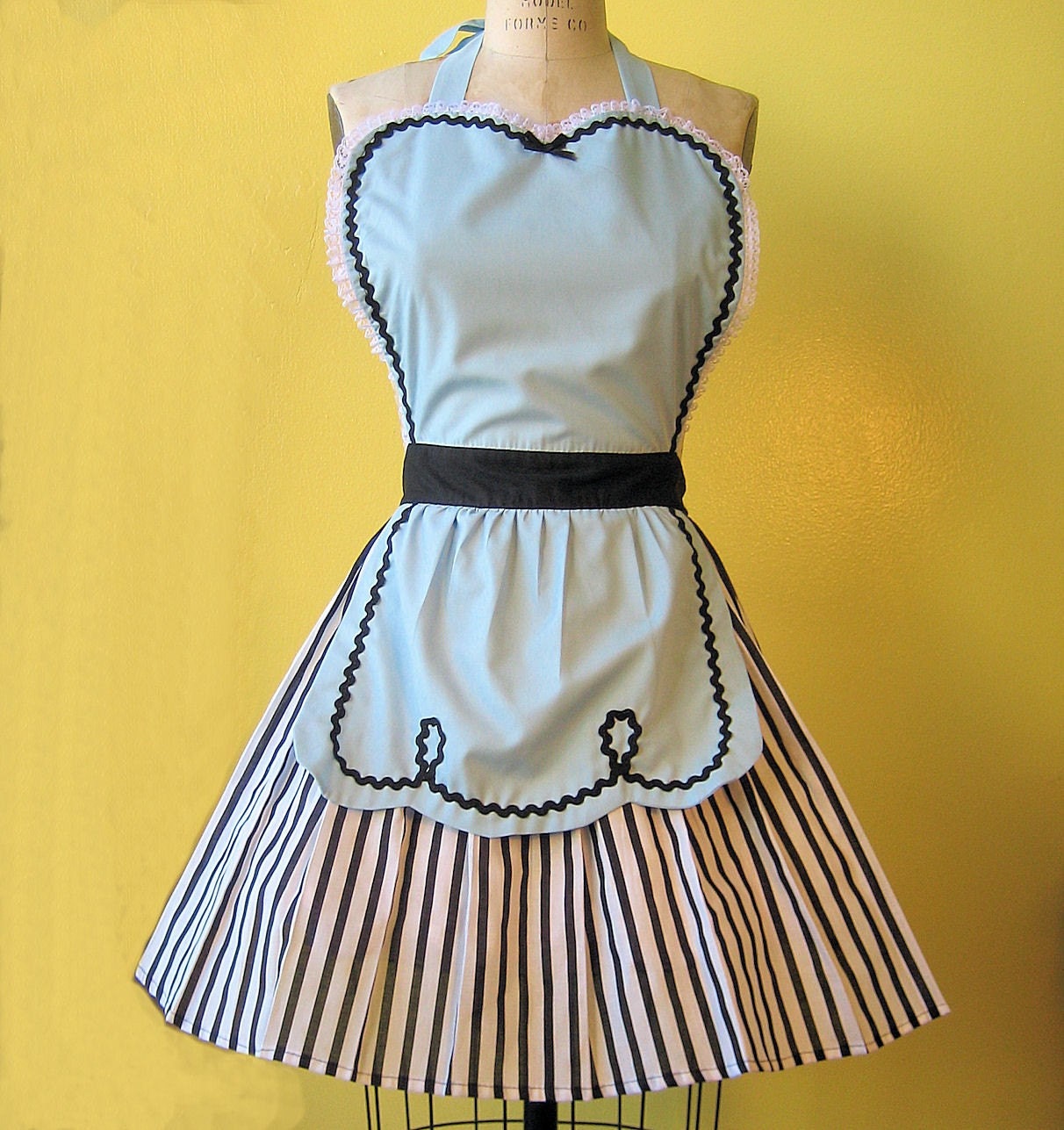 retro apron blue 50s DINER WAITRESS ... ice cream parlor fifties hostess or bridal shower gift vintage inspired womens flirty full aprons