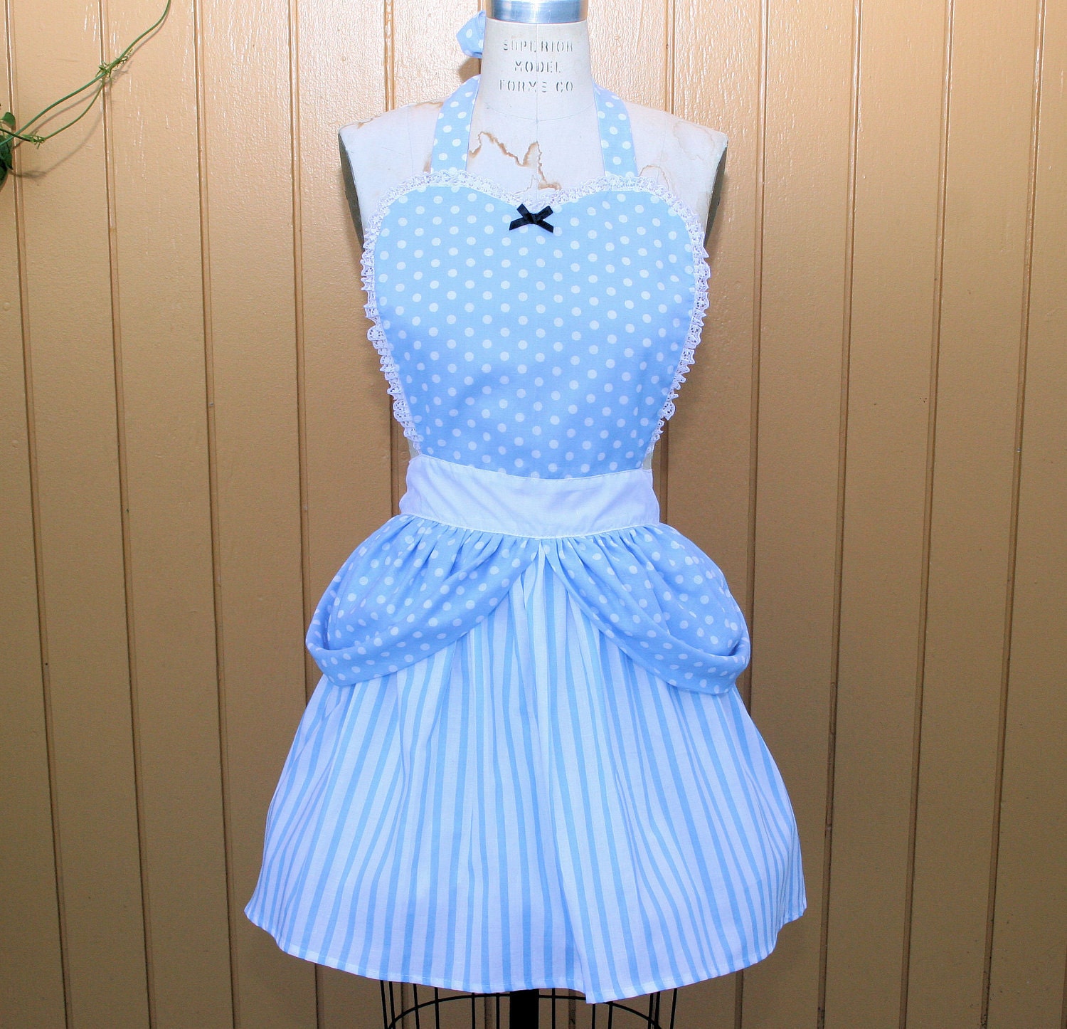 CINDERELLA APRON  Princess style  womens full Apron from Lover Dovers