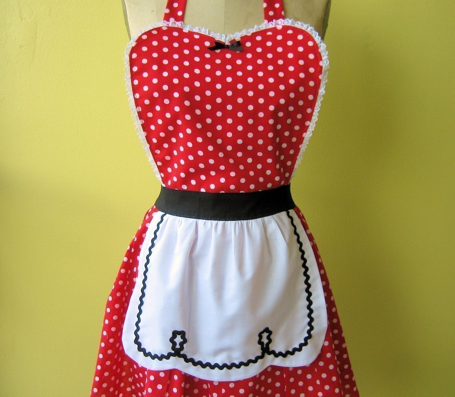 I LOVE LUCY ...... red polka dot retro apron hostess gift womens full apron