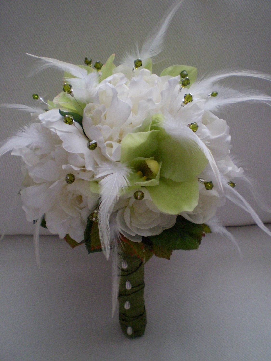 LIMECELLO Wedding Bouquet With Feathers And Crystals