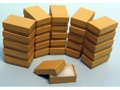 100 Pack of 3.25X2.25X1 Inch Size Kraft Paper Cotton Filled Jewelry Presentation Boxes