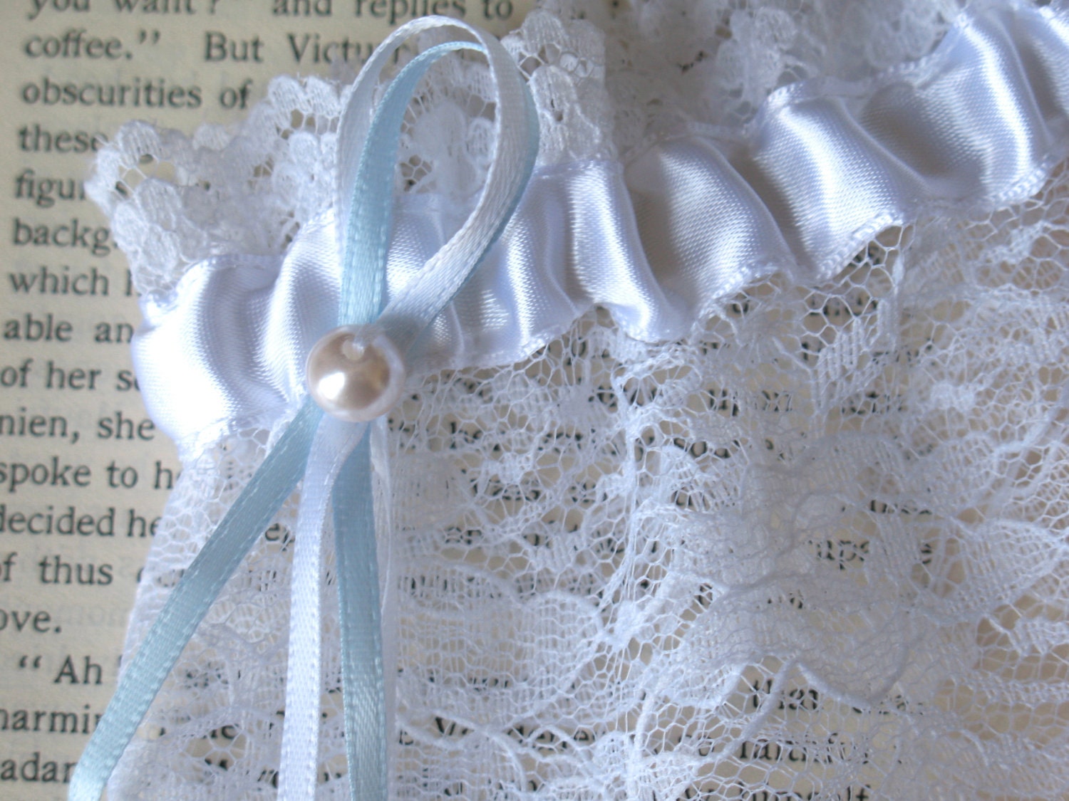 Wedding Garter -JE T'AIME - Bridal Garter- White Lace Blue Ribbon Tassel and Pearl- Toss Garter