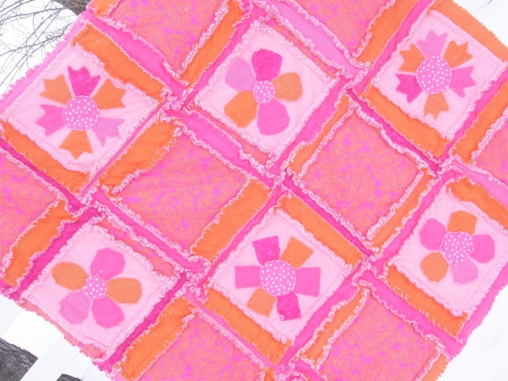 RAG QUILT, Flower Applique, Baby Blanket, Made to Order