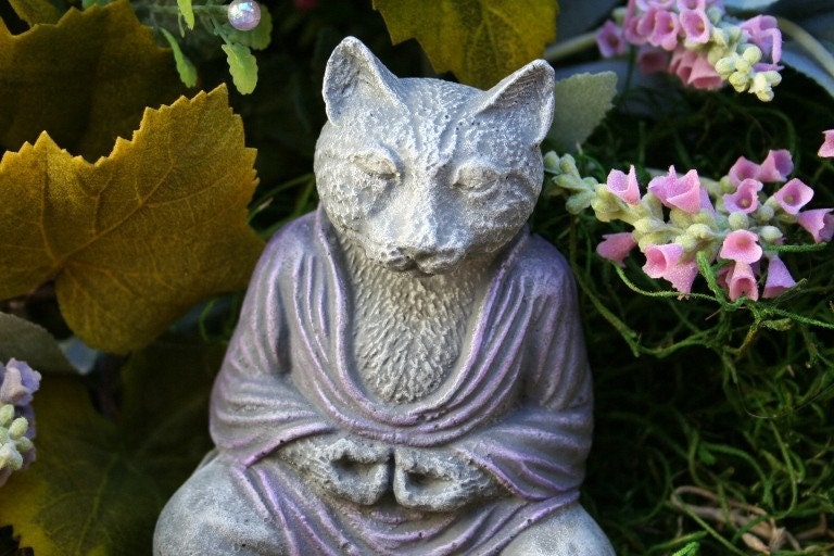 Cat Buddha Statue Meditate with "Nirvana" the Wise Buddah Cat Sculpture