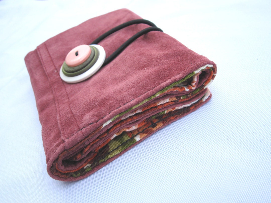 Dusty rose recycled suede wallet with flower lining