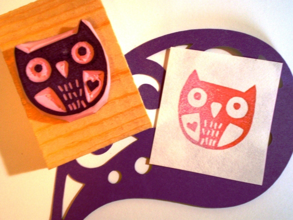 Owl with heart   - hand carved rubber stamp