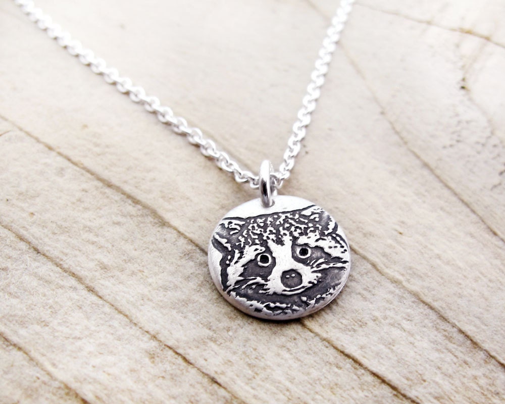 Tiny Raccoon necklace - silver
