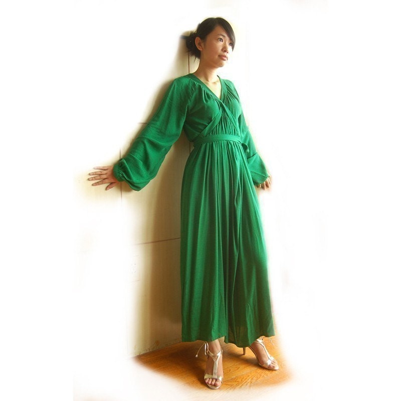 Green Sleeves 2 long dress (Q1005)