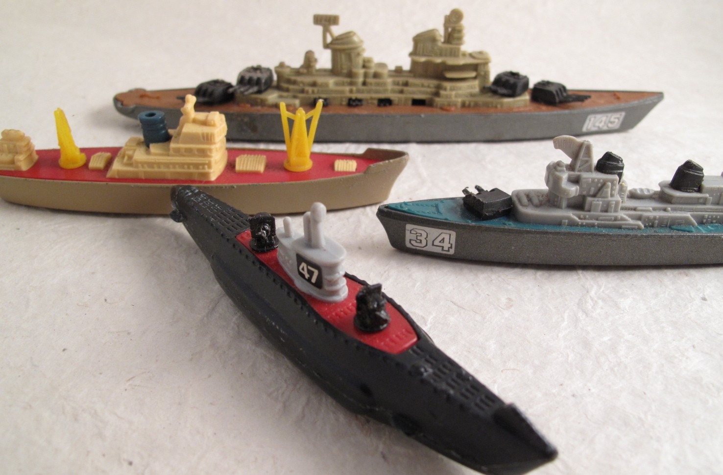 toy battleships that float