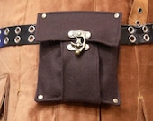 Single Belt Pocket with Latch