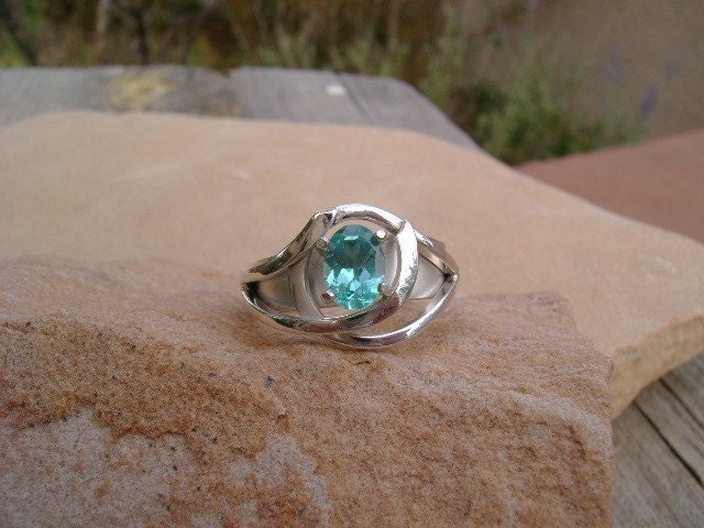 Beautiful Faceted Blue Apatite Ring in Sterling Silver - Size 8