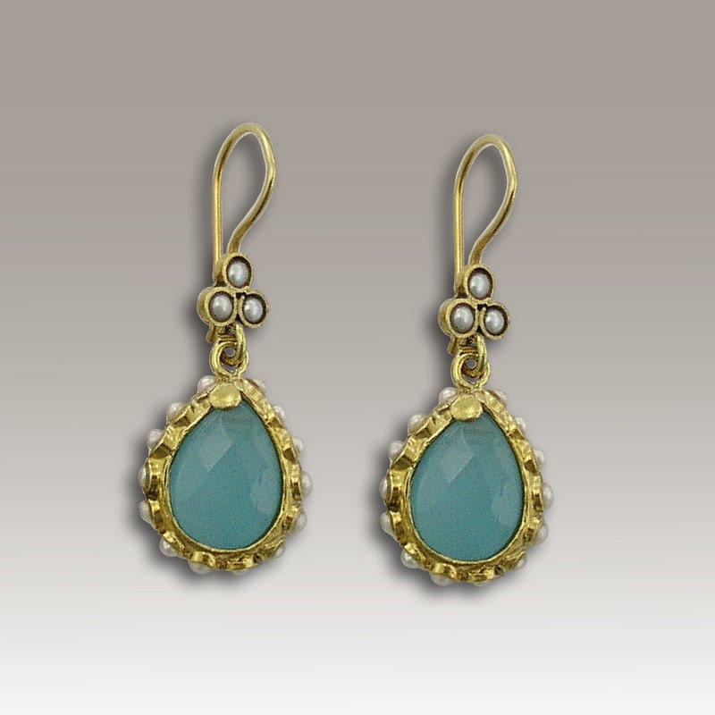 Blue ocean quartz and pearls set in 24k gold plated victorian earrings - Dreams of you.