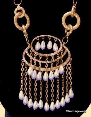 Vintage 1940s Brooch and Necklace Dripping with Pearls
