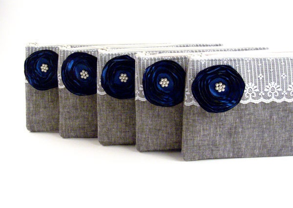 Bridesmaid Gifts- Custom Purses- Wedding Clutches- Bridesmaids Clutches- 5 GREY Clutches with Royal BLUE Flower