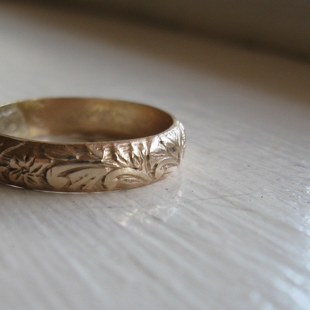 Rustic 14k Gold fill Renaissance Wedding Ring