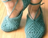 Slippers - PDFCrochet Pattern     for sizes  XS -  S  - M -  L