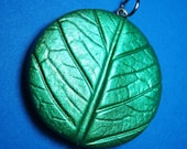 Shimmering Green Leaf Pendant
