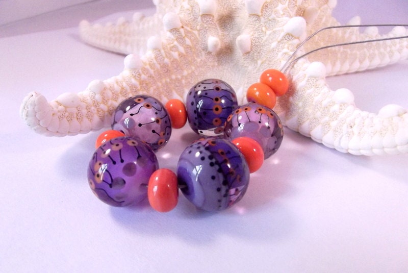African Daisy Handmade Lampwork Bead Set By SunDoorBeads