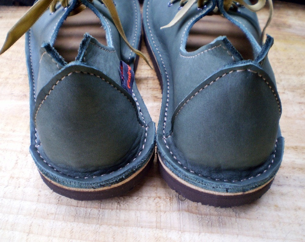 PUCK, UK 5, Bohemian Fairy, handmade shoes, D fitting, THYME green EcoTan leather, Ribbons, 1518