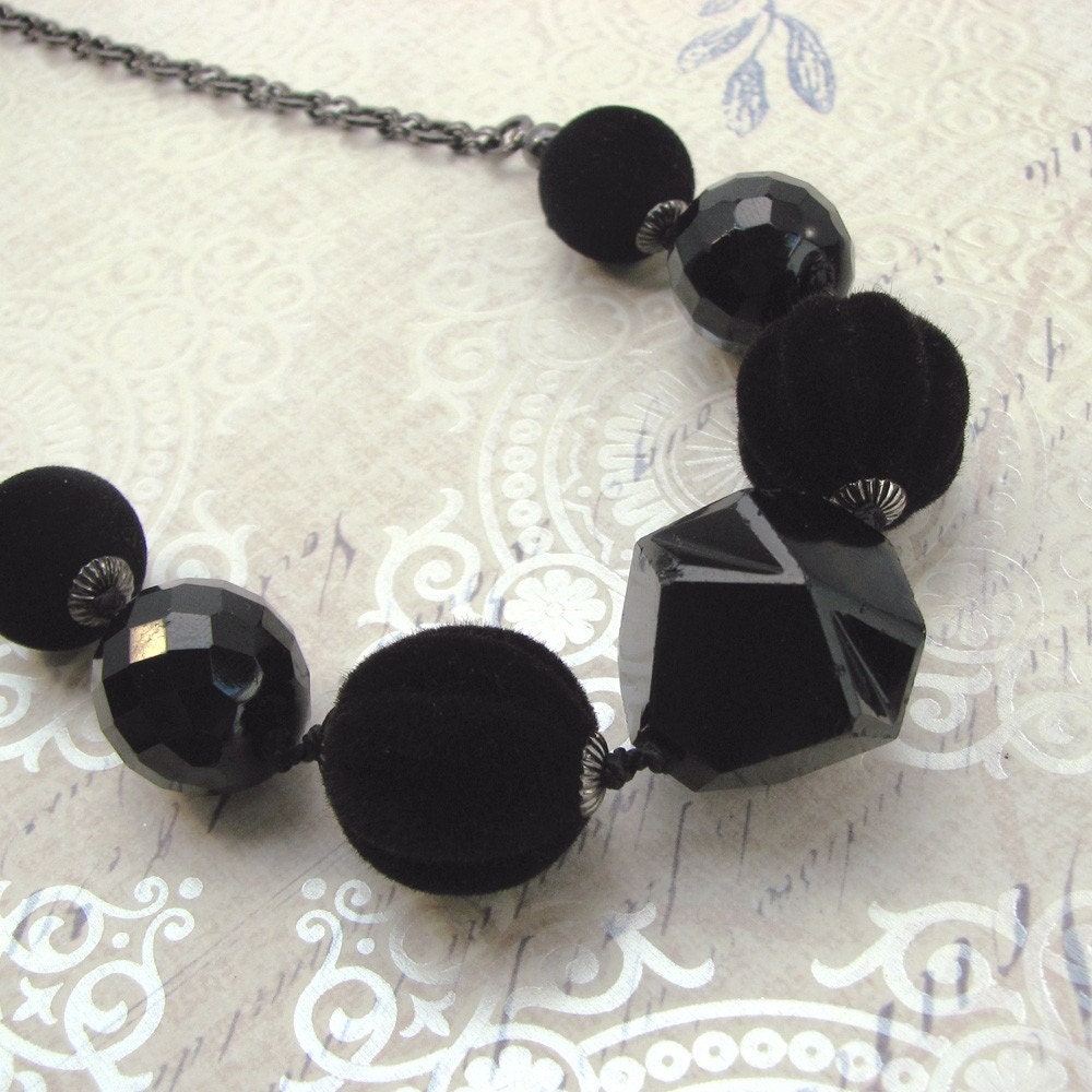 Vintage jet and velvet necklace with gunmetal chain