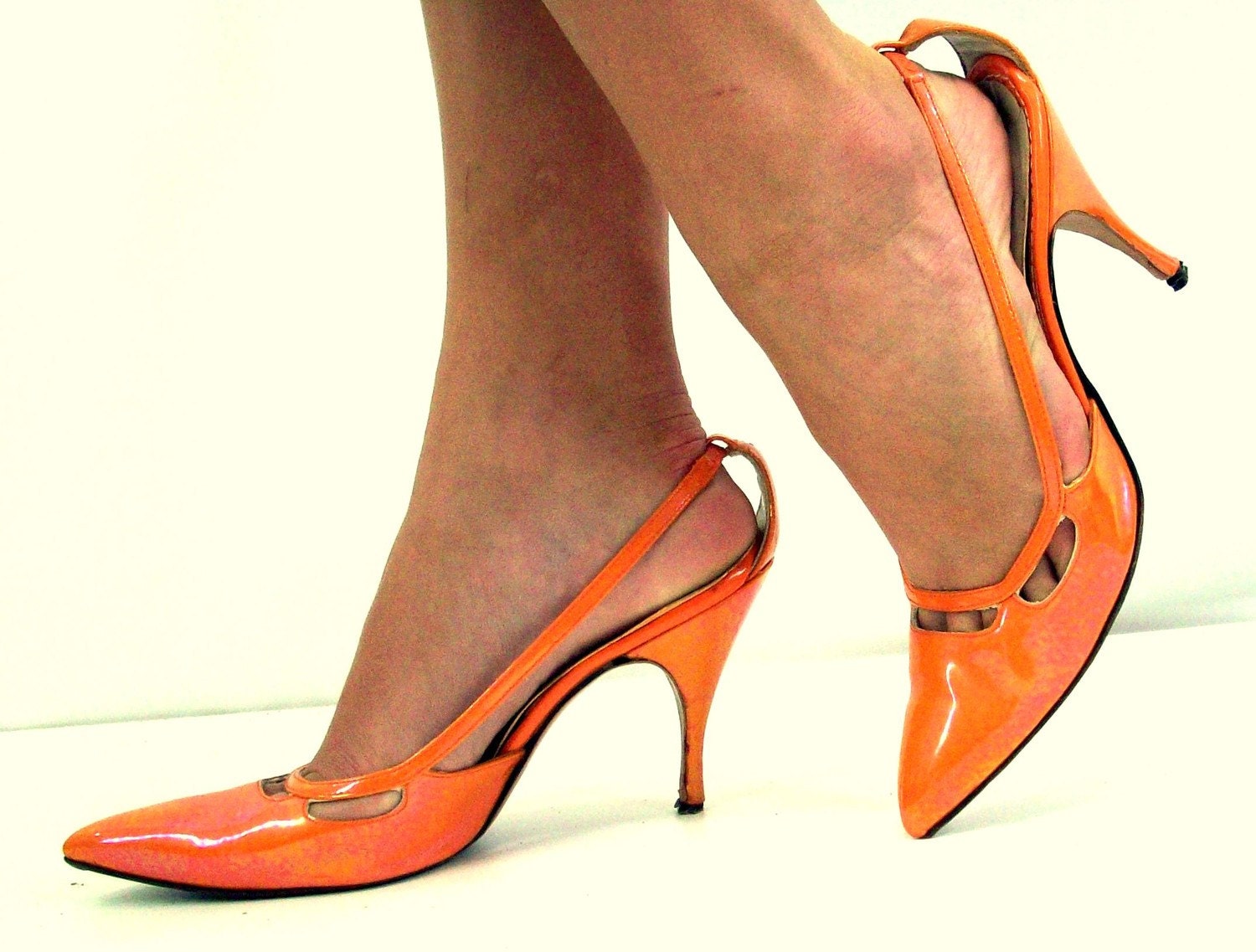 Vintage 50's Stiletto Shoes, Carrot Orange, QualiCraft - SuzisCornerBoutique