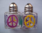 Handpainted mini salt and pepper shakers  party favors  colorful peace signs