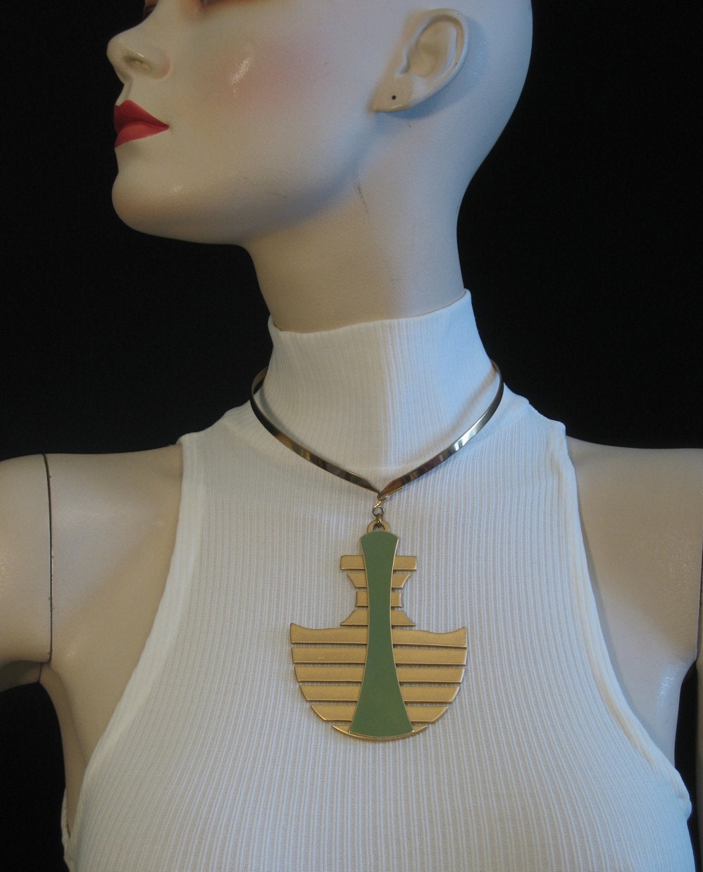 Vintage 70s Gold Tone Egyptian Large Pendant Choker