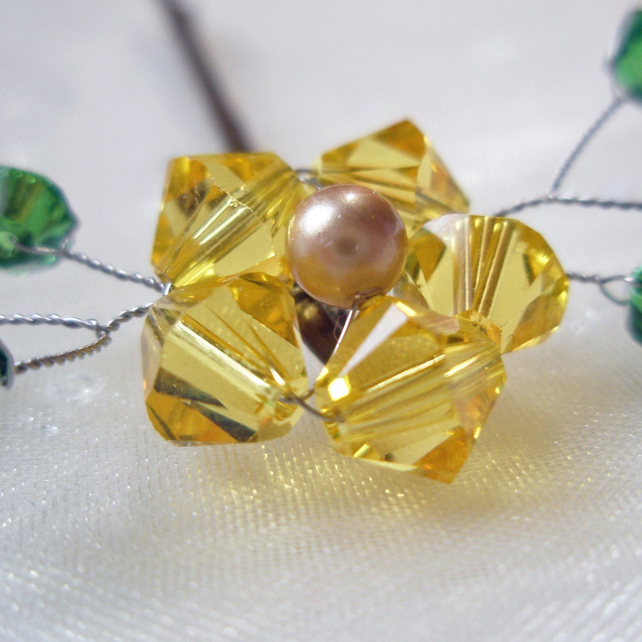 Sunflower Hair Pin - yellow crystal / gold pearl - hand beaded