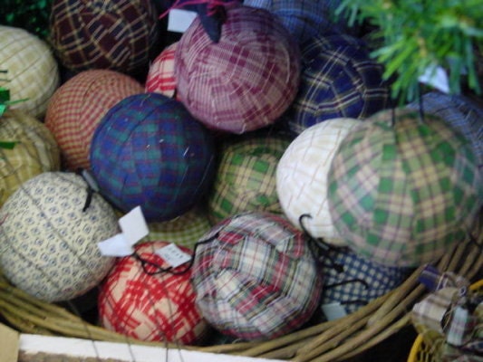 RAG BALLS and EGGS E-Book / how to make primitive grubby rag balls and rag eggs / Bonus Grubby Stain Recipe